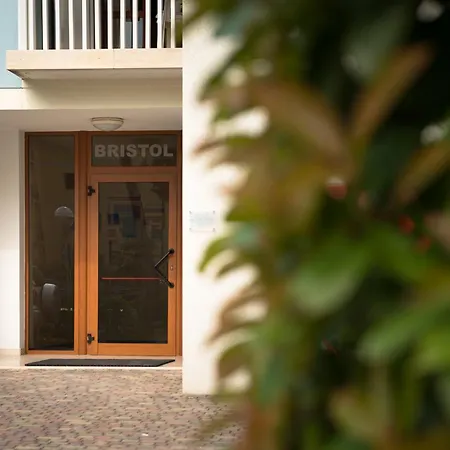 Bristol * Bibione